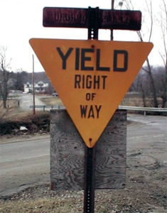 Official MUTCD yield right to way sign
